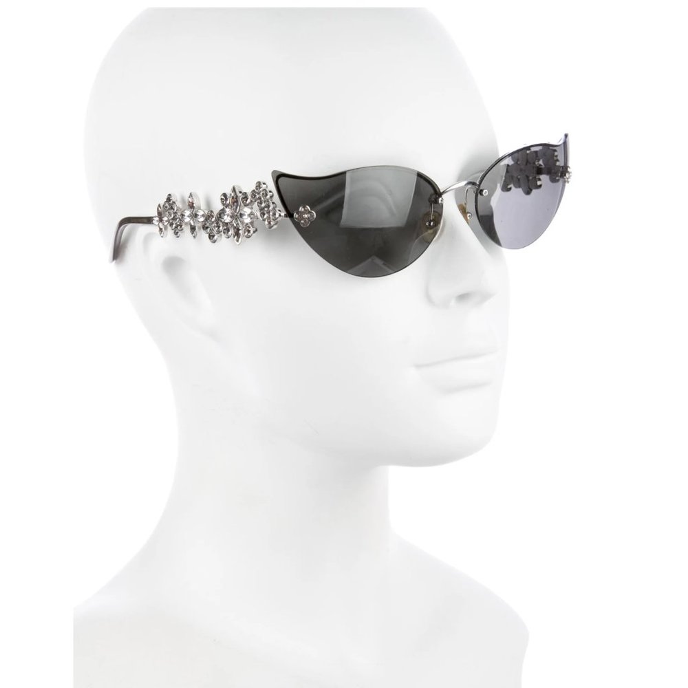 LOUIS VUITTON Swarovski Cat-Eye Fleur Sunglasses - Picture 16 of 16